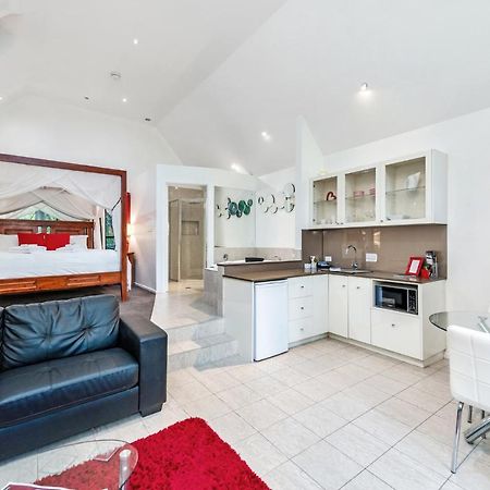 Chalet On Gallery Walk - King Bed, Spa, Fireplace, Wifi & Netflix, Linger A While Mount Tamborine Esterno foto