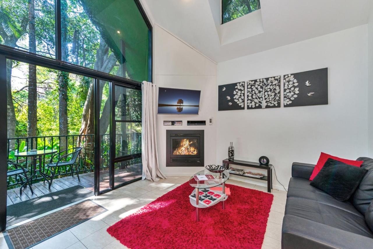 Chalet On Gallery Walk - King Bed, Spa, Fireplace, Wifi & Netflix, Linger A While Mount Tamborine Esterno foto