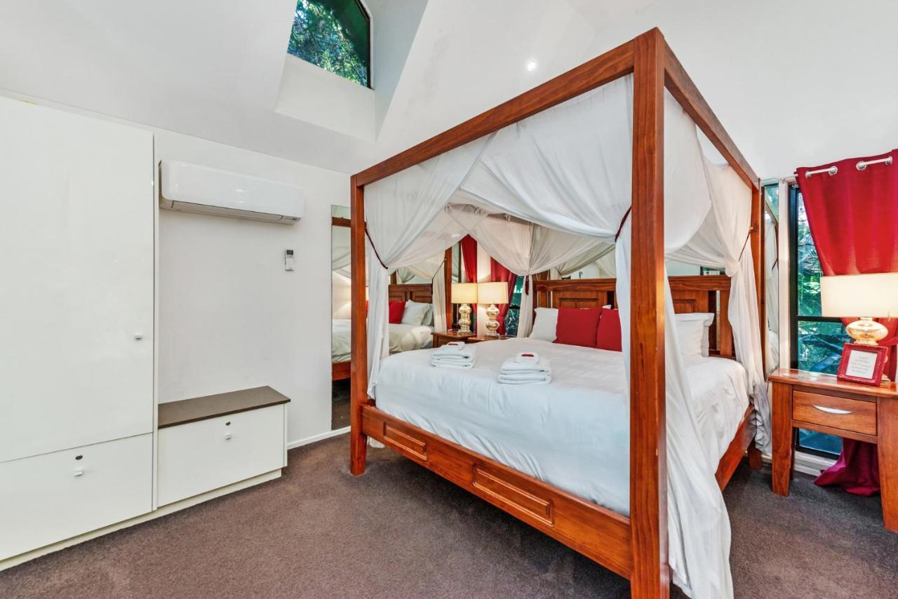 Chalet On Gallery Walk - King Bed, Spa, Fireplace, Wifi & Netflix, Linger A While Mount Tamborine Esterno foto