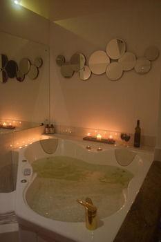 Chalet On Gallery Walk - King Bed, Spa, Fireplace, Wifi & Netflix, Linger A While Mount Tamborine Esterno foto