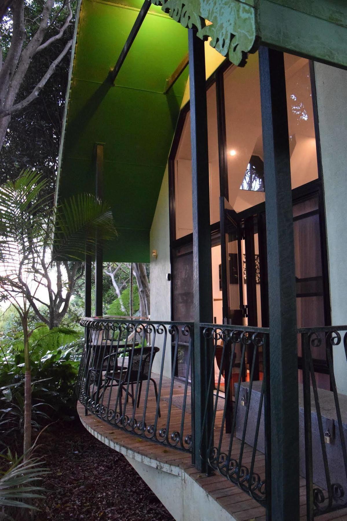 Chalet On Gallery Walk - King Bed, Spa, Fireplace, Wifi & Netflix, Linger A While Mount Tamborine Esterno foto